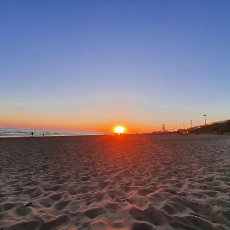 Hébergement de vacances Maison Avec Piscine Chauffée, Terrasse Et Parking à 300m De L'océan - Fr-1-224c-219 Saint-Hilaire-de-Riez