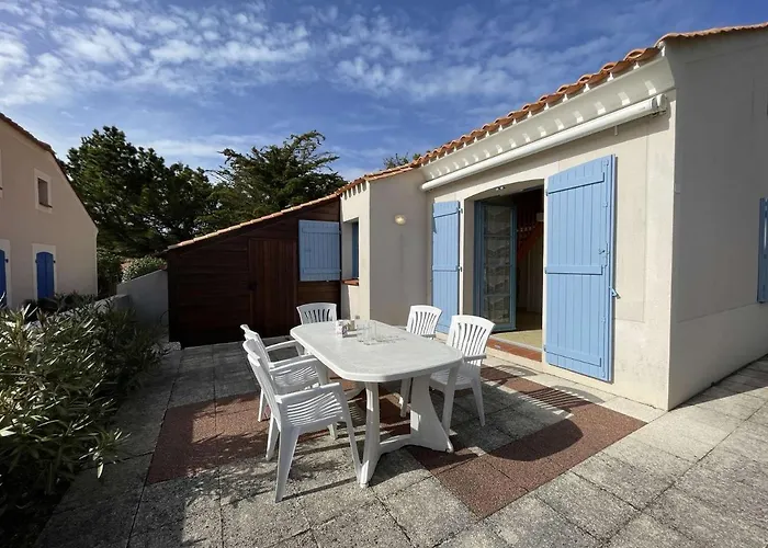 Maison Avec Piscine Chauffée, Terrasse Et Parking à 300m De L'océan - Fr-1-224c-219 Hébergement de vacances Saint-Hilaire-de-Riez