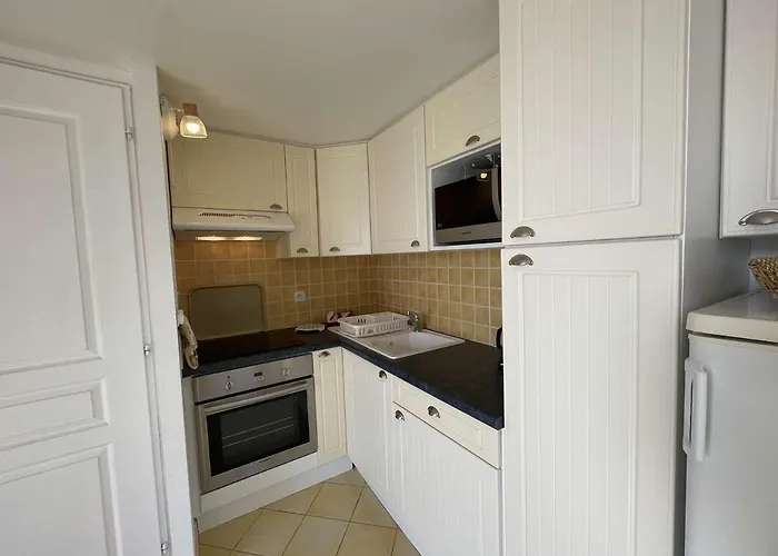 Hébergement de vacances Maison Avec Piscine Chauffée, Terrasse Et Parking à 300m De L'océan - Fr-1-224c-219 Saint-Hilaire-de-Riez