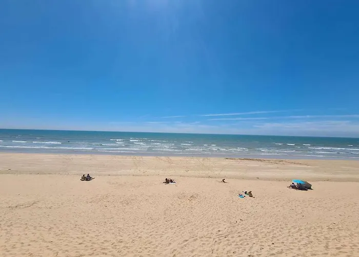 Maison Avec Piscine Chauffée, Terrasse Et Parking à 300m De L'océan - Fr-1-224c-219 * Saint-Hilaire-de-Riez